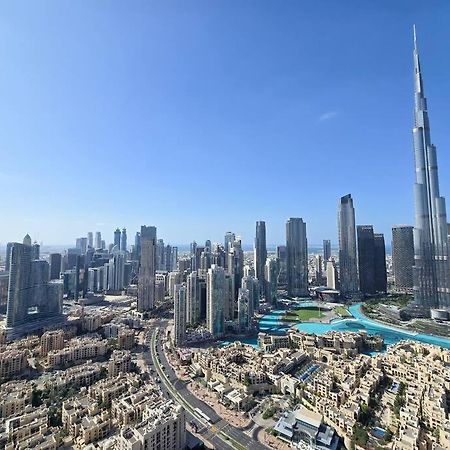 Brown Stone Holiday Homes Burj Khalifa View Dubai Exterior photo